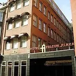 Falcon Plaza Centre 3*
