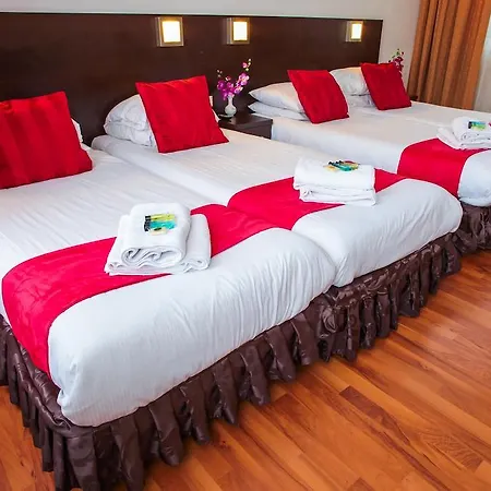 Hotel Falcon Plaza Centre