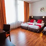 Hotel Falcon Plaza Centre