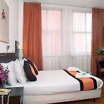 Falcon Plaza Centre 3*
