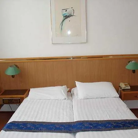 Falcon Plaza Centre 3* Amesterdão